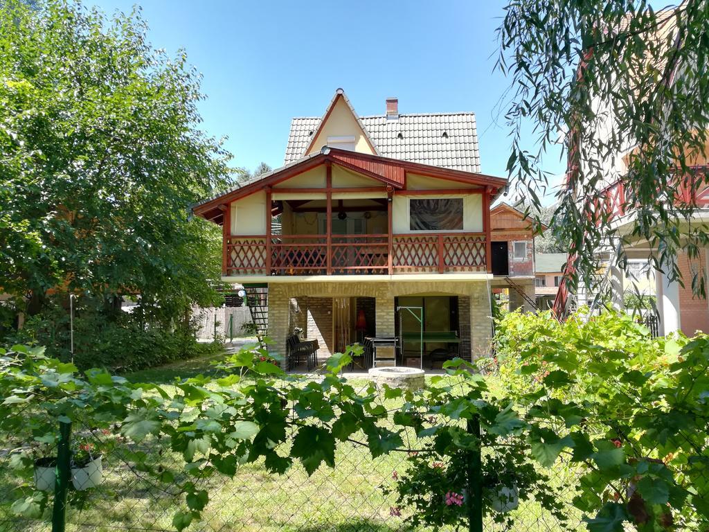 Tiszavirag Vendeghaz Villa Szeged Exterior photo